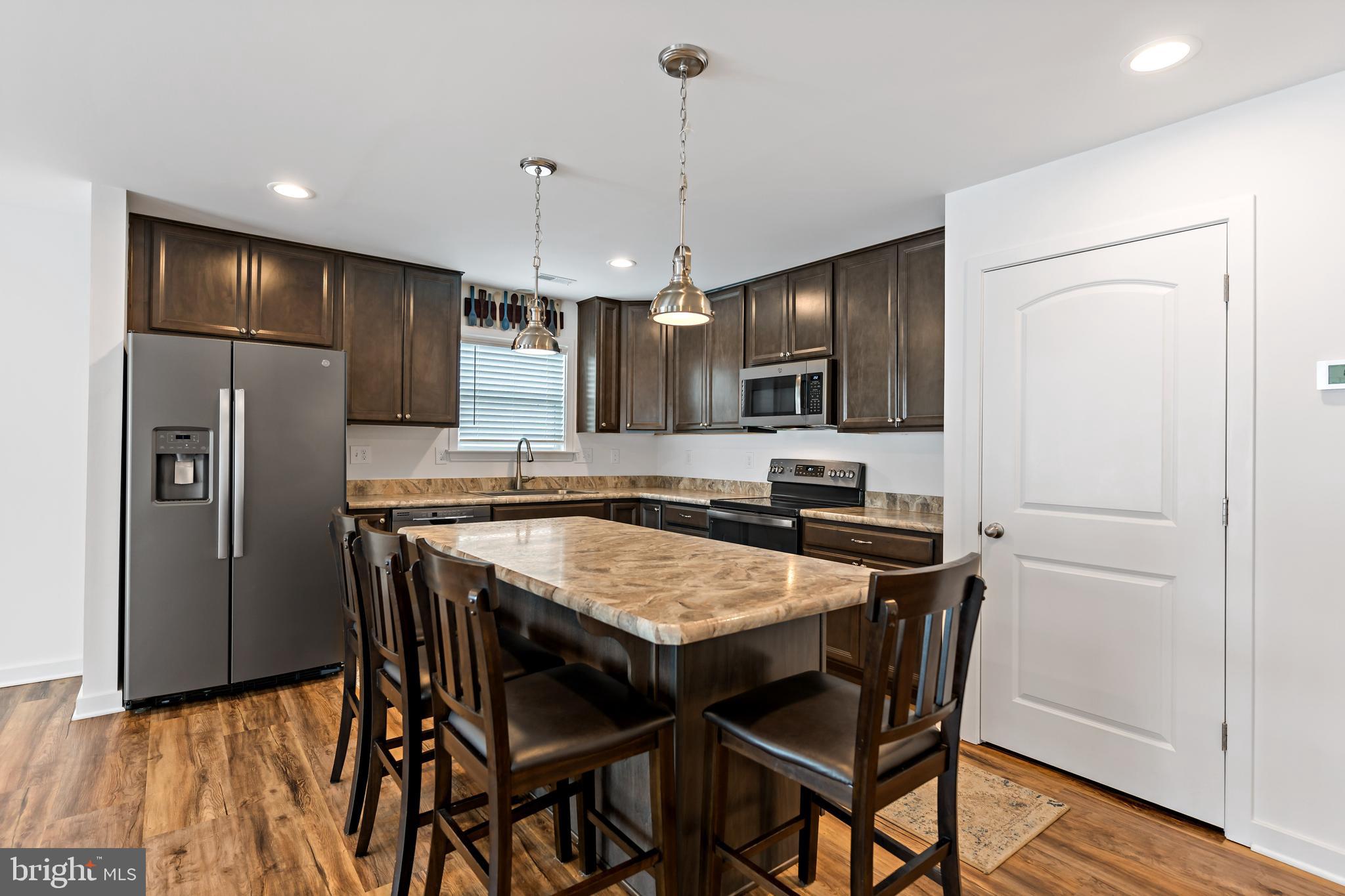 653 Dripping Spring Drive Hedgesville, WV 25427 - Photo 3 of 24
