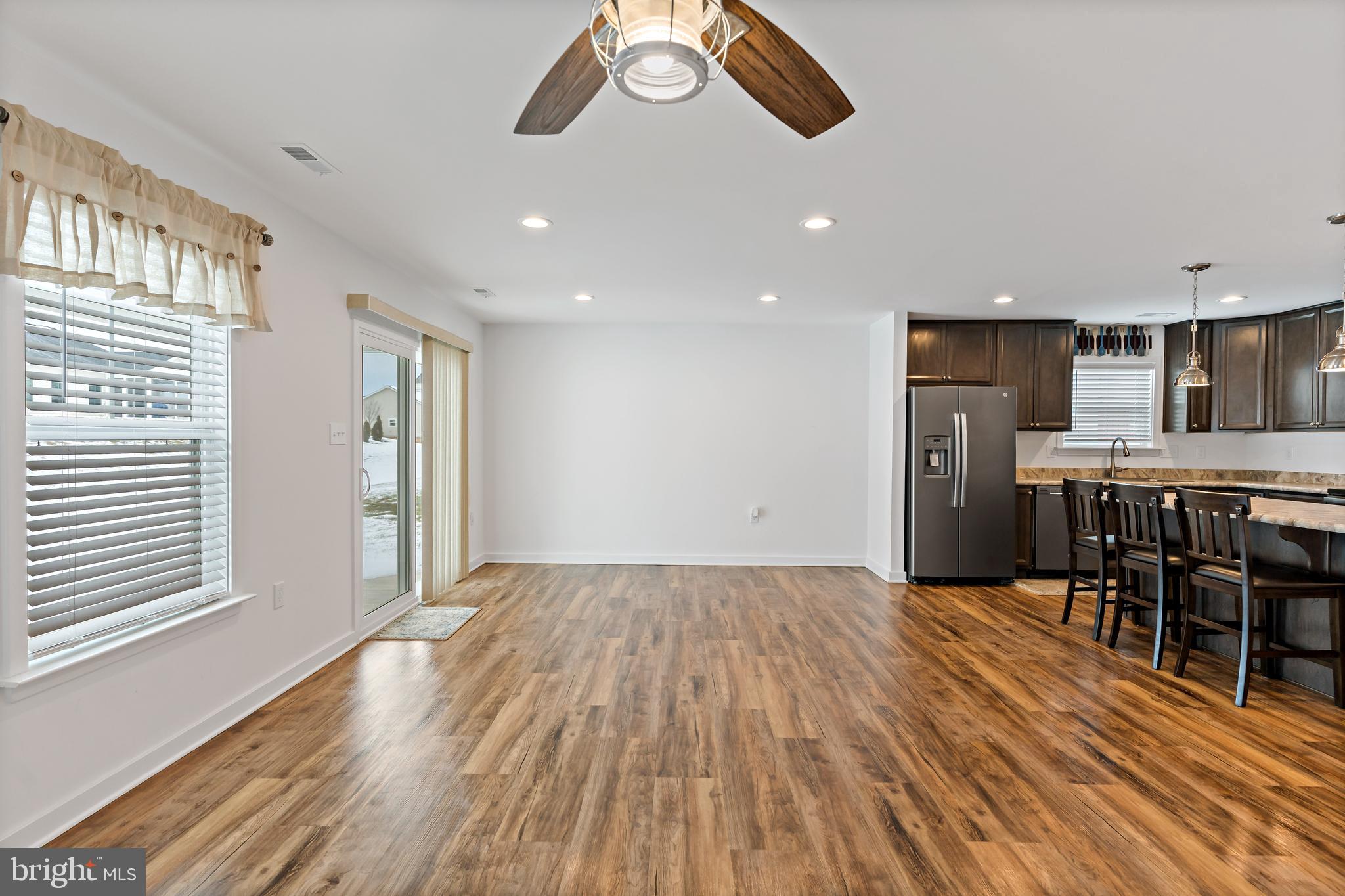 653 Dripping Spring Drive Hedgesville, WV 25427 - Photo 5 of 24
