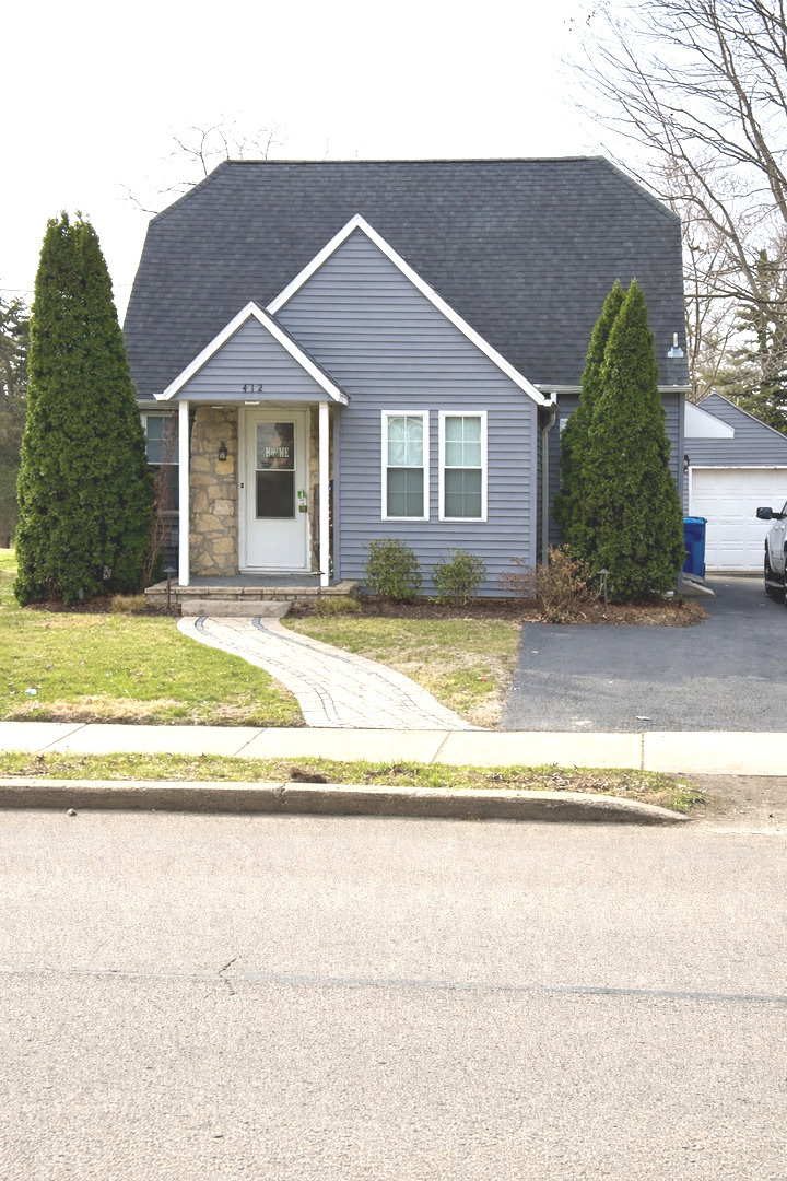 412 Bradshaw Street Dixon, IL 61021 - Photo 1 of 12