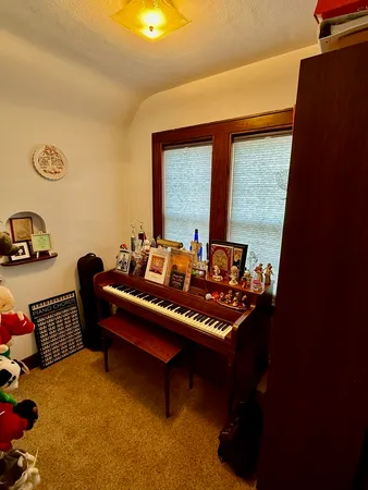 $159,900 | 412 Bradshaw Street, Dixon, IL 61021