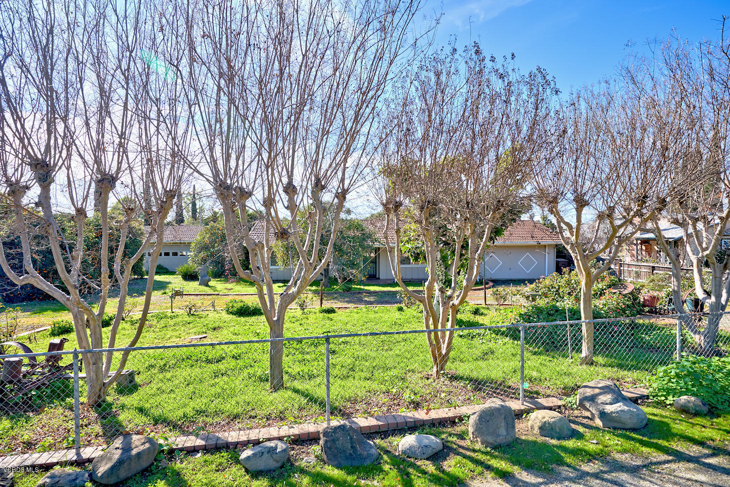 990 Fairview Road Ojai, CA 93023 - Photo 3 of 31 990 Fairview Rd Ojai MLS_Dewing (5)