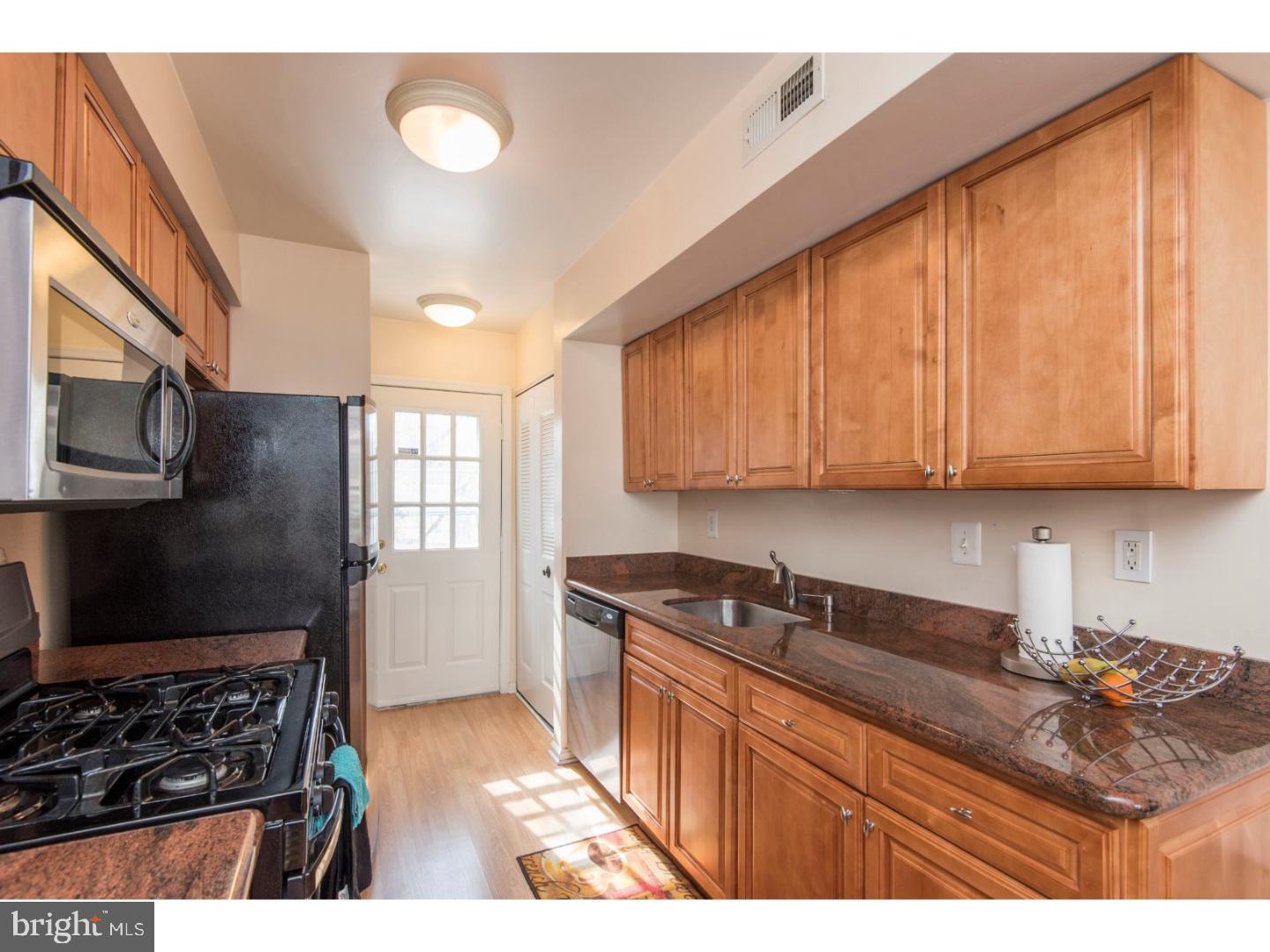 305 Ripka Street, Unit F Philadelphia, PA 19128 - Photo 3 of 25