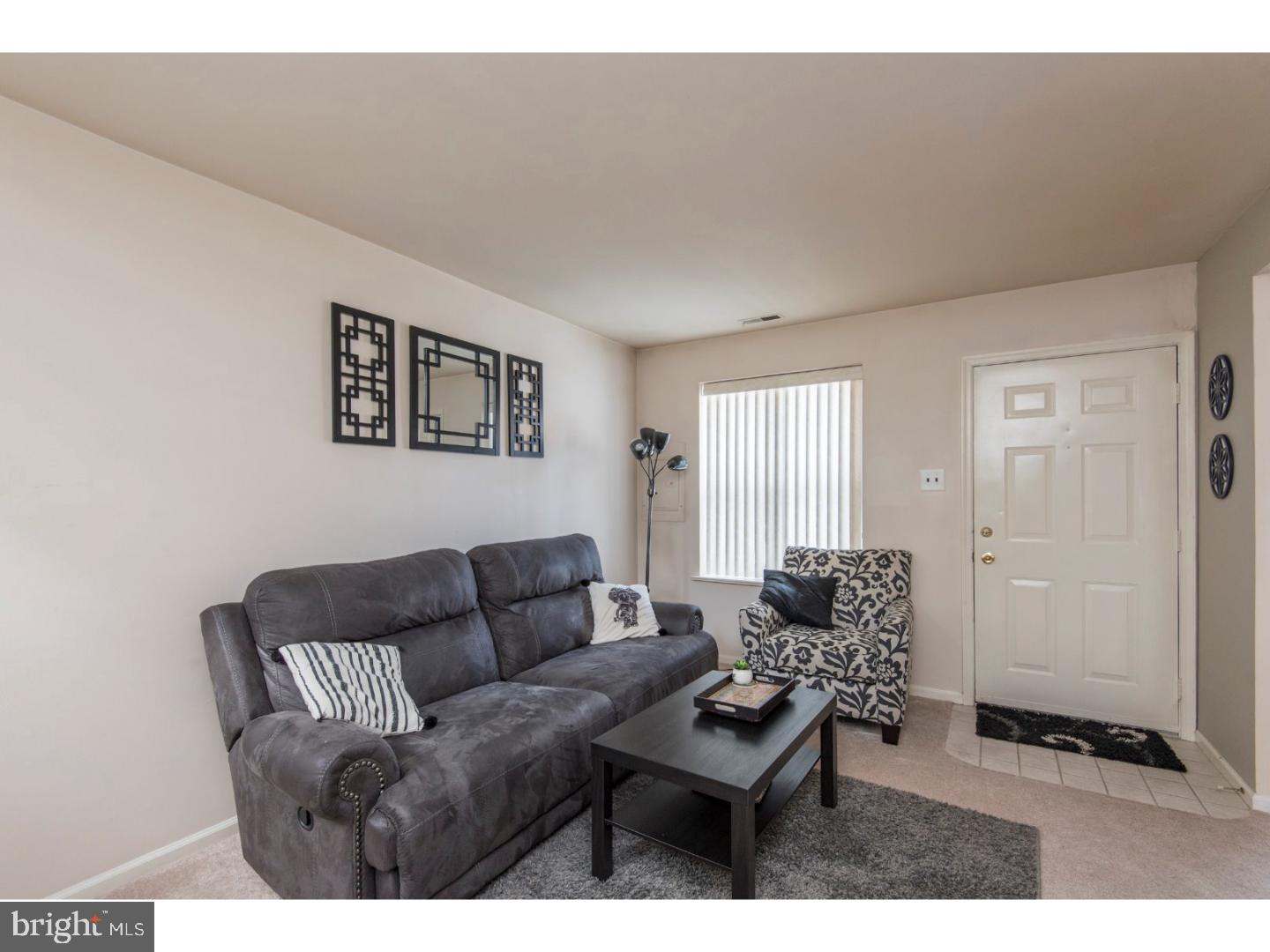 305 Ripka Street, Unit F Philadelphia, PA 19128 - Photo 6 of 25 Living Room