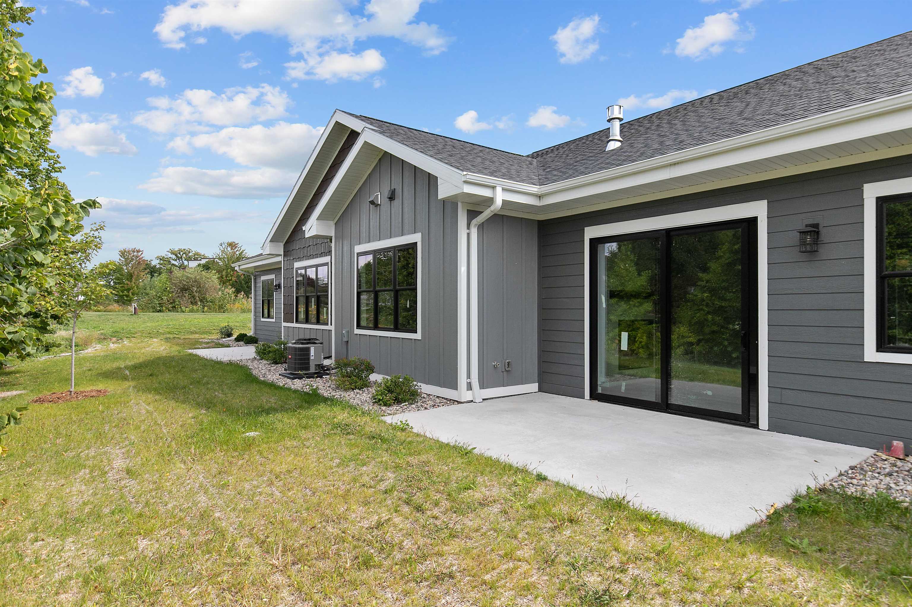 3010 Community Way Menasha, WI 54952 - Photo 30 of 33