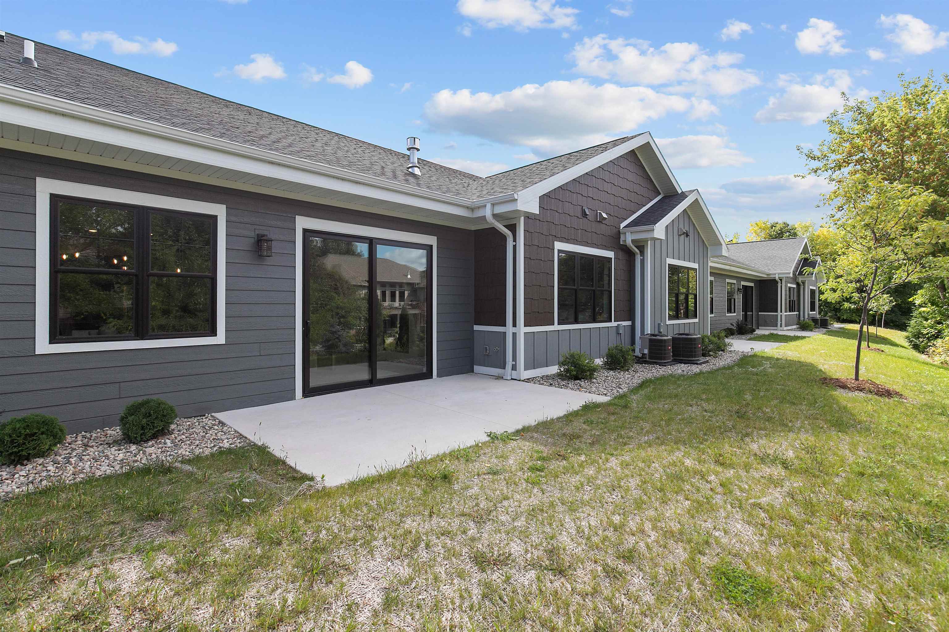 3010 Community Way Menasha, WI 54952 - Photo 31 of 33