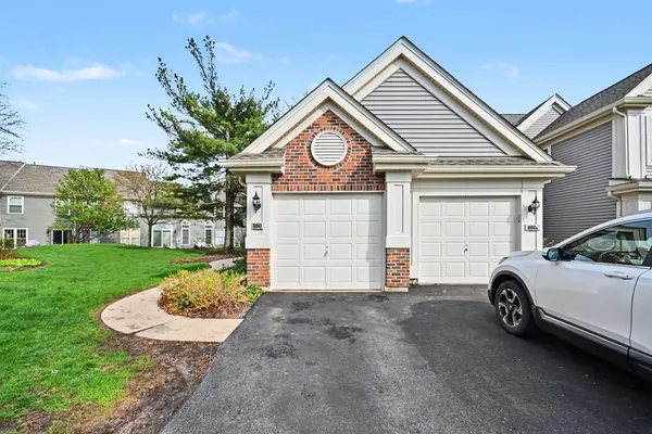 $339,000 | 850 Spring Creek Court, Elk Grove Village, IL 60007
