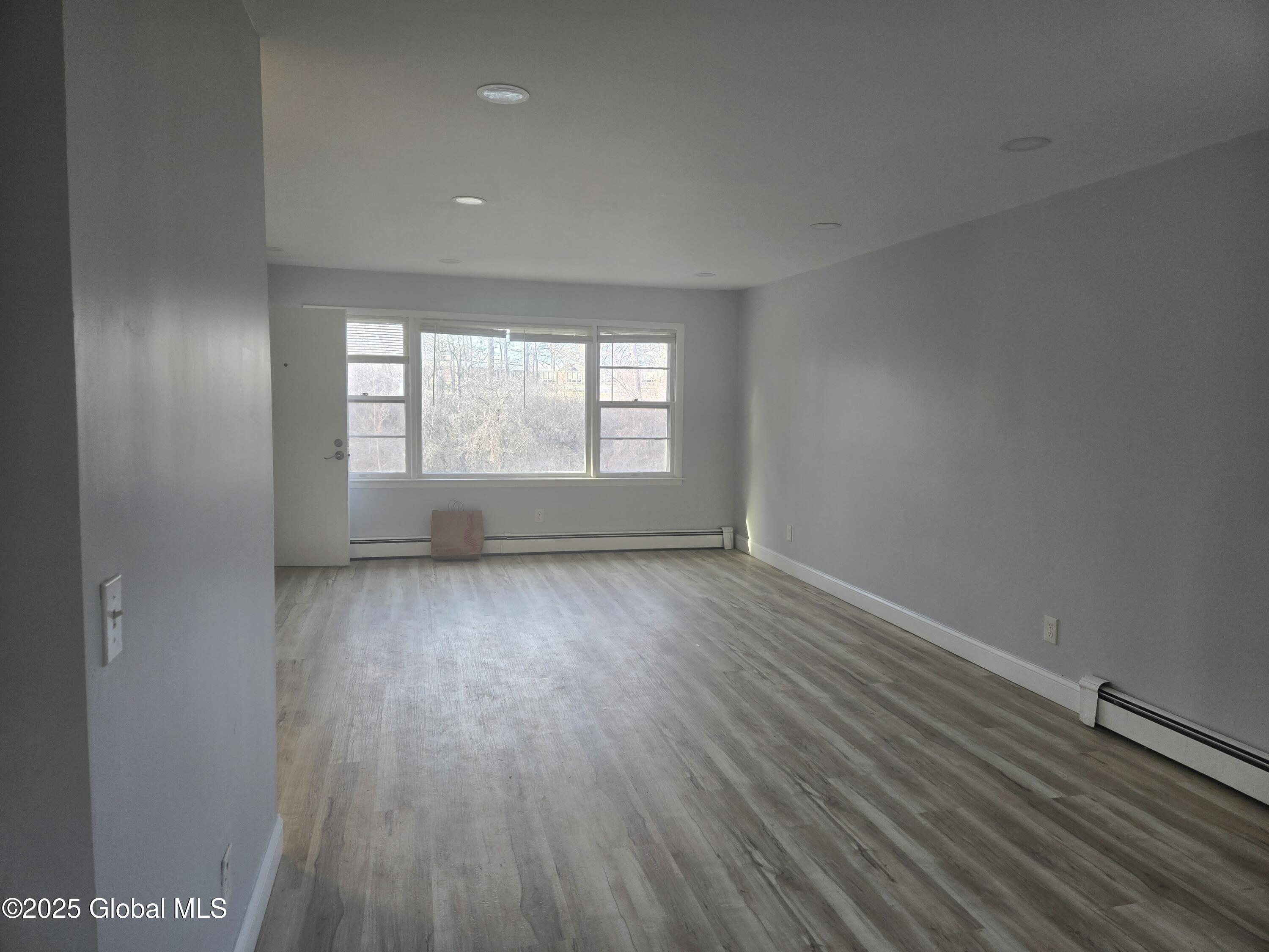 86 Hackett Boulevard, Unit 1 Albany, NY 12209 - Photo 3 of 10 20250323_172255