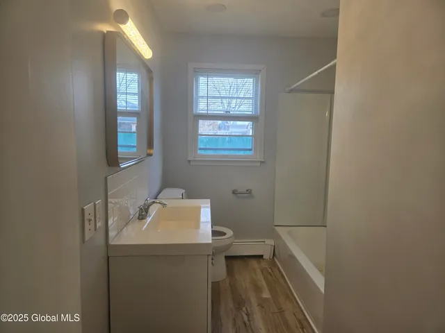 $2,500 | 86 Hackett Boulevard, Unit 1, Albany, NY 12209