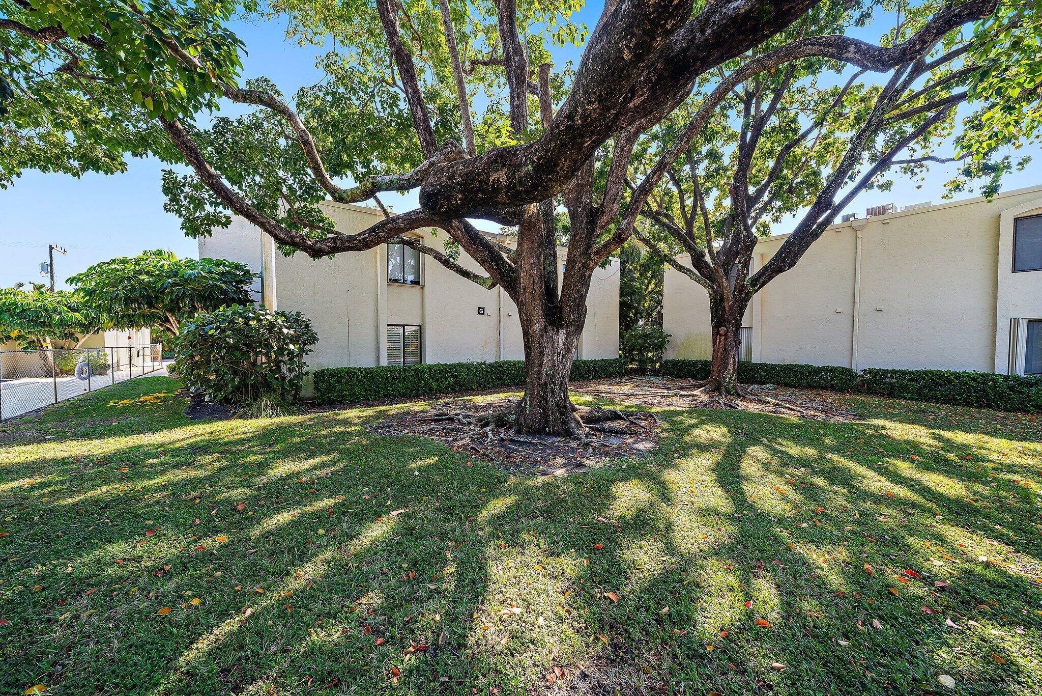 150 Pineview Road, Unit D2 Jupiter, FL 33469 - Photo 5 of 19 003-150PineviewRd-Tequesta-FL-SMALL