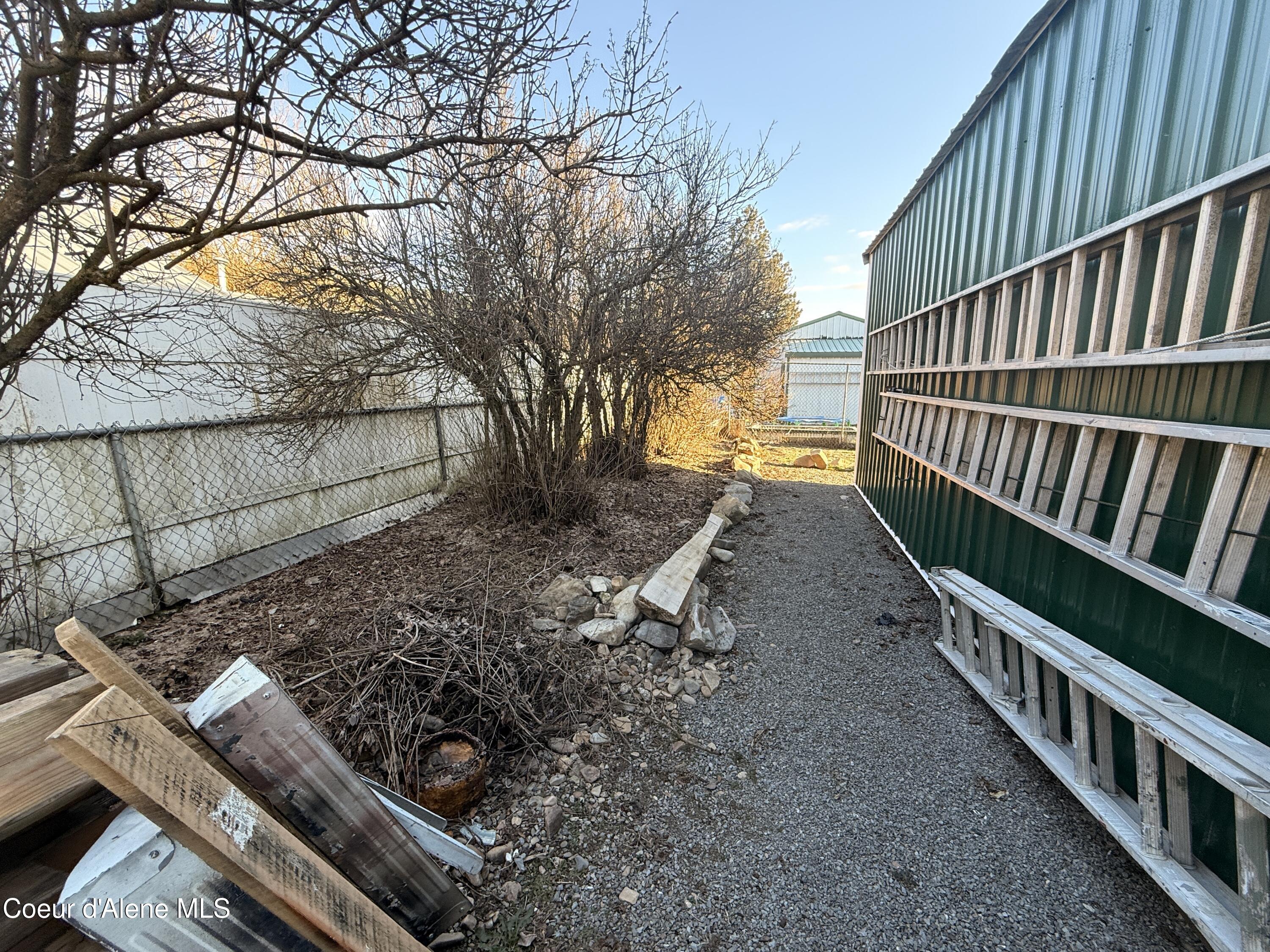 208 6th Street Pinehurst, ID 83850 - Photo 14 of 19 IMG_4118