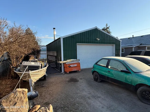 $249,000 | 208 6th Street, Pinehurst, ID 83850