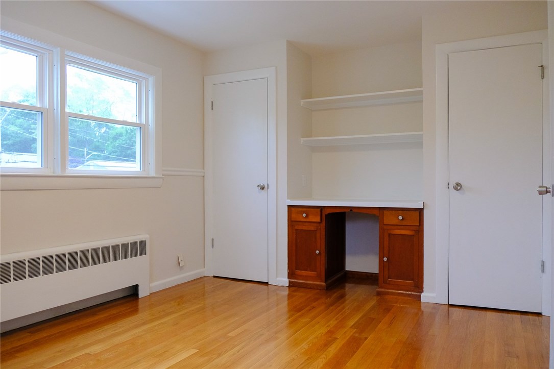 264 Aqueduct Road Cranston, RI 02910 - Photo 8 of 16
