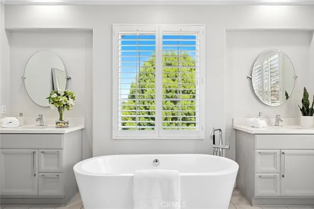 $4,195,000 | 50 Whitehall, Newport Beach, CA 92660