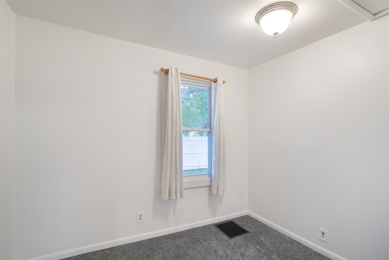 215 South Portage Road Jackson, MI 49201 - Photo 8 of 37 Photo 8