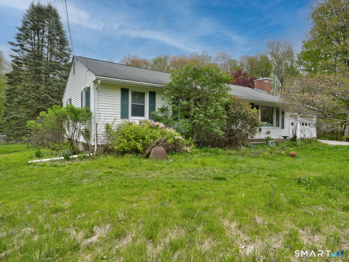 384 Woodland Road Mansfield, CT 06268 - Photo 3 of 37 Front view