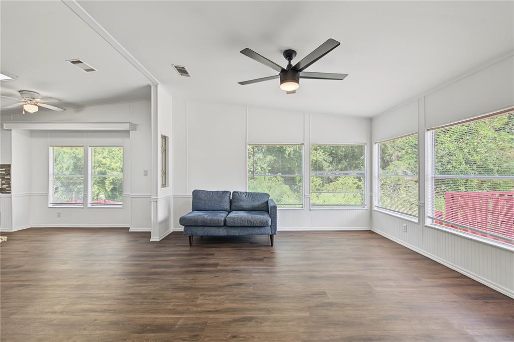 7257 Berry Road Zephyrhills, FL 33540 - Photo 15 of 43 Gallery Image 15
