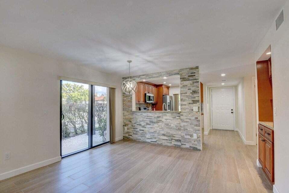 400 Club Circle Boca Raton, FL 33487 - Photo 14 of 47 20201227155424591307000000-o