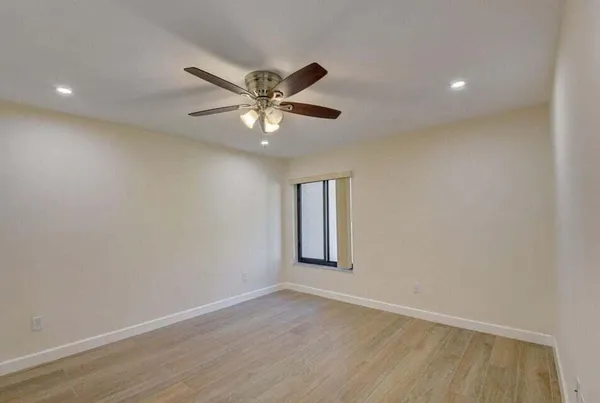 $3,000 | 400 Club Circle, Boca Raton, FL 33487