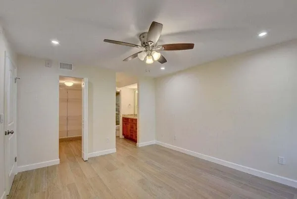 $3,000 | 400 Club Circle, Boca Raton, FL 33487