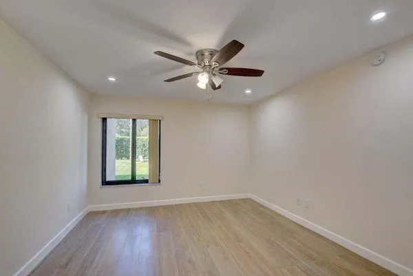 $3,000 | 400 Club Circle, Boca Raton, FL 33487