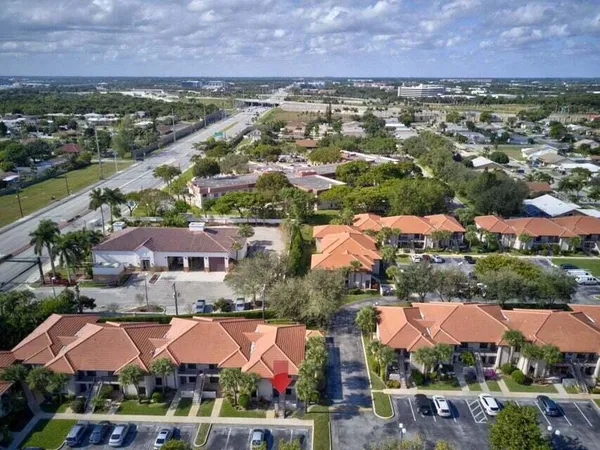 $3,000 | 400 Club Circle, Boca Raton, FL 33487