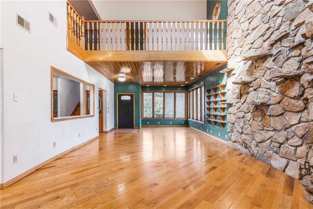 2578 Stroschein Road Monroeville, PA 15146 - Photo 5 of 25 Gallery Image 5