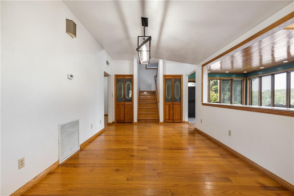 2578 Stroschein Road Monroeville, PA 15146 - Photo 7 of 25 Gallery Image 7