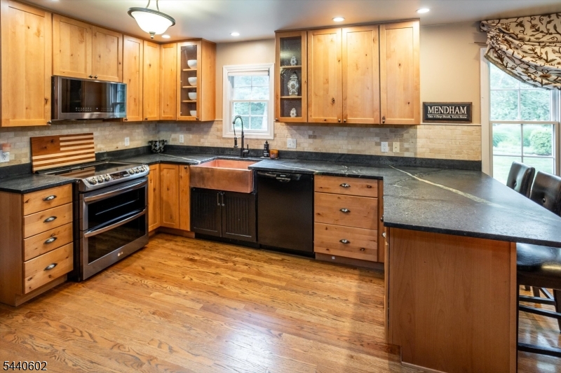 24 Brookfield Way Mendham, NJ 07945 - Photo 15 of 32