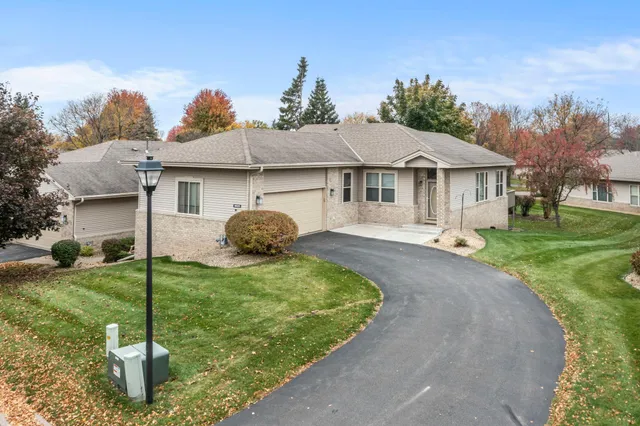 $399,990 | 15025 Everleigh Circle, Rosemount, MN 55068