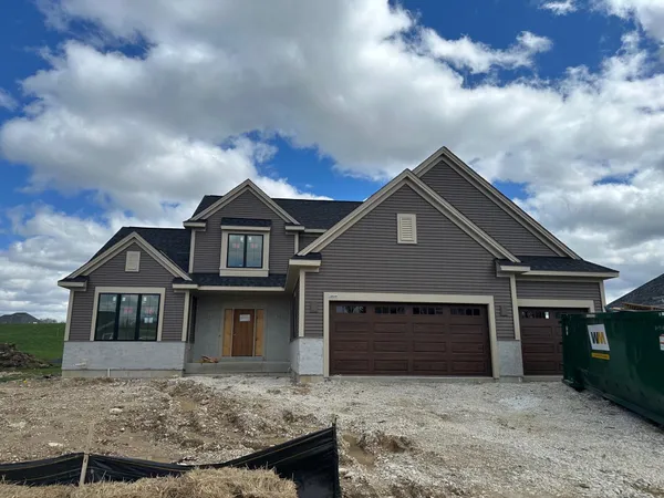 $790,900 | 3809 White Oak Way, Waukesha, WI 53188