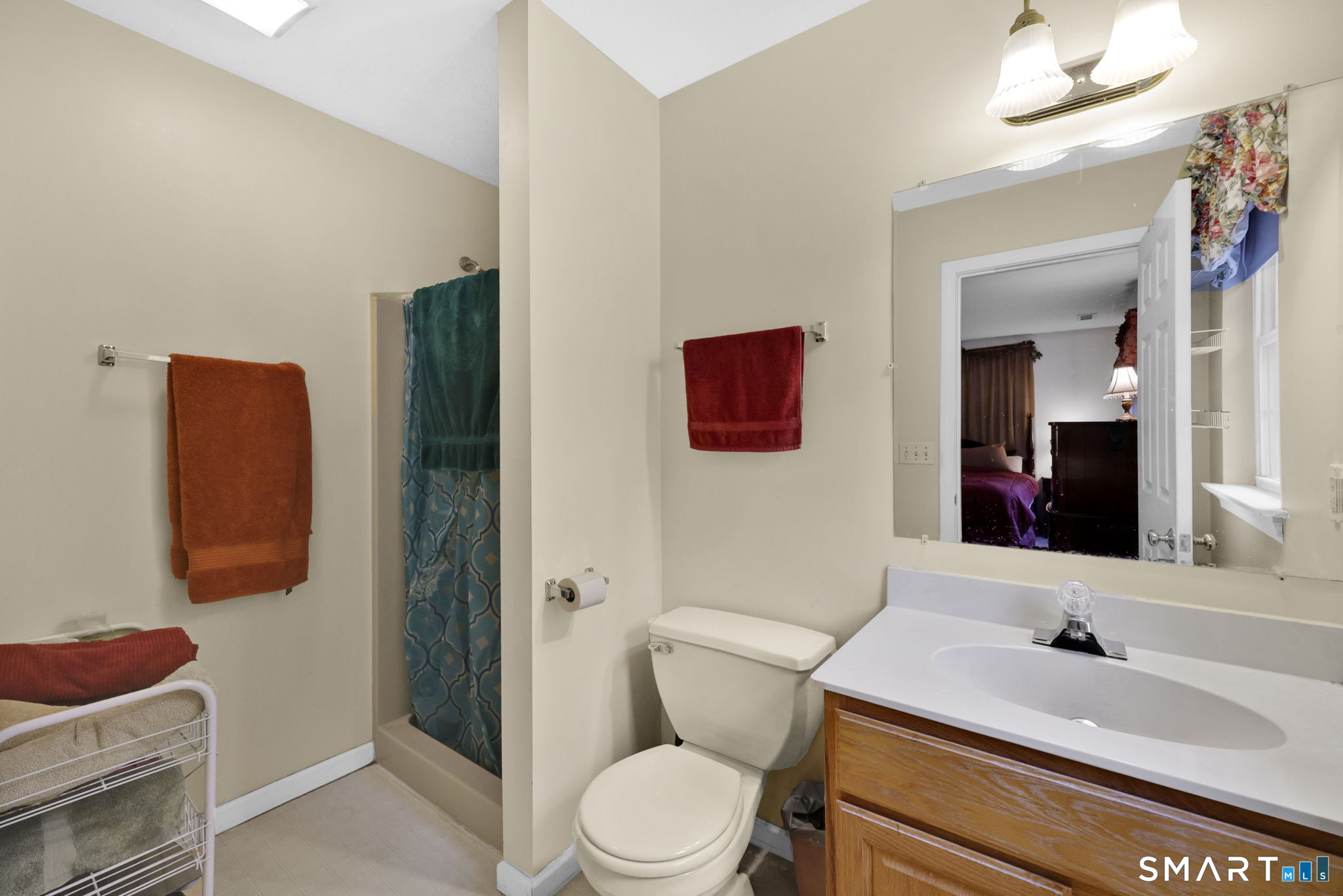 34 Laurel Street Enfield, CT 06082 - Photo 22 of 38
