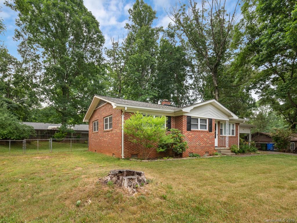 43 Azalea Road Arden, NC 28704 - Photo 2 of 18 Gallery Image 2