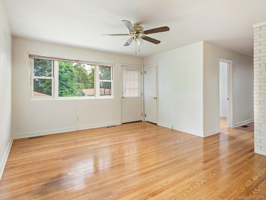 43 Azalea Road Arden, NC 28704 - Photo 4 of 18 Gallery Image 4