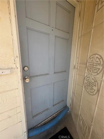 a view of walk in closet