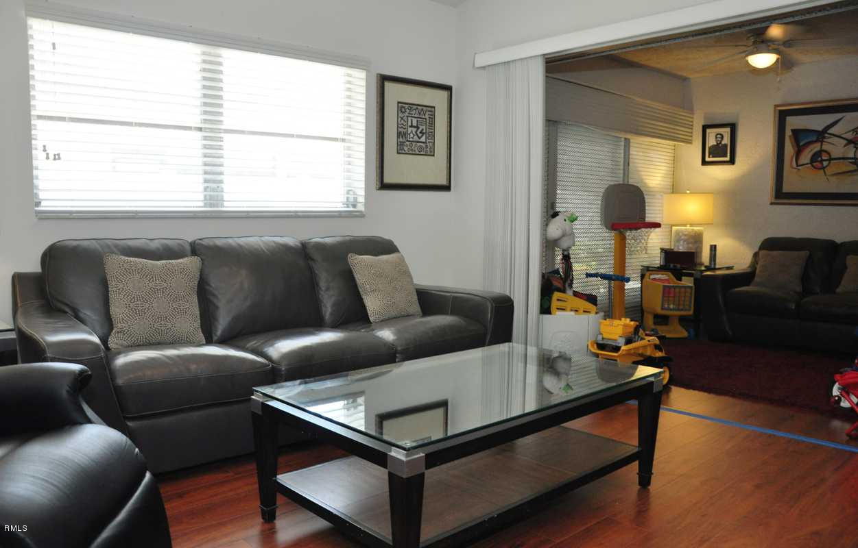 8681 Jasmine Way, Unit C Boca Raton, FL 33496 - Photo 6 of 24 Living Room