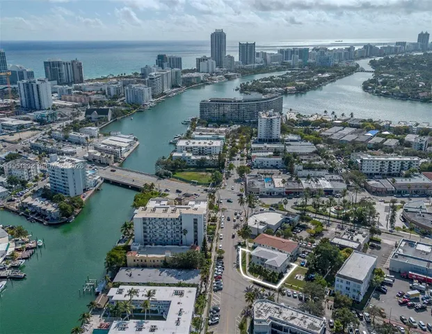 $1,400 | 7124 Bay Drive, Unit 4, Miami Beach, FL 33141