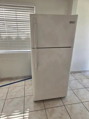 $1,400 | 7124 Bay Drive, Unit 4, Miami Beach, FL 33141