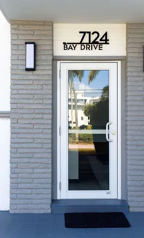 $1,400 | 7124 Bay Drive, Unit 4, Miami Beach, FL 33141