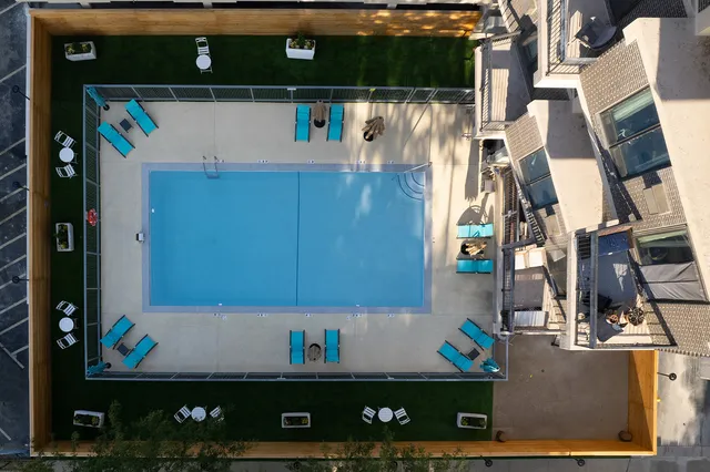 $2,600 | 6166 North Sheridan Road, Unit 28J, Chicago, IL 60660