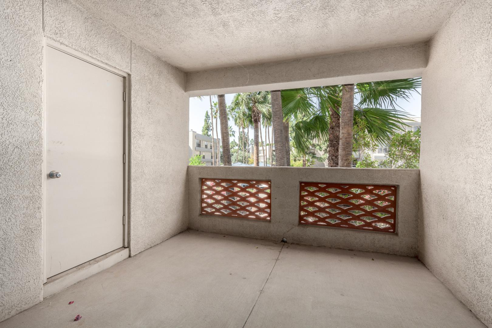 5104 North 32nd Street, Unit 225 Phoenix, AZ 85018 - Photo 11 of 31 an empty room with windows
