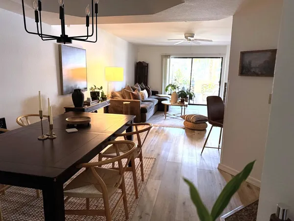 $2,550 | 5104 North 32nd Street, Unit 225, Phoenix, AZ 85018