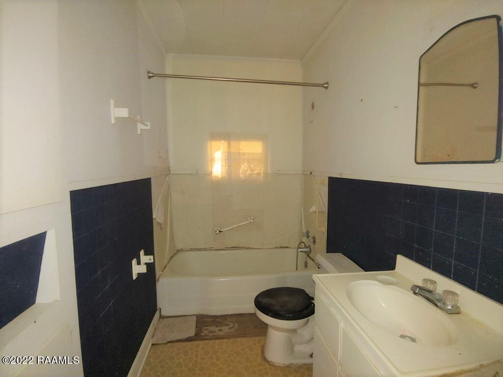 131 Lumas Road Church Point, LA 70525 - Photo 20 of 23 20 Guest house Bathroom