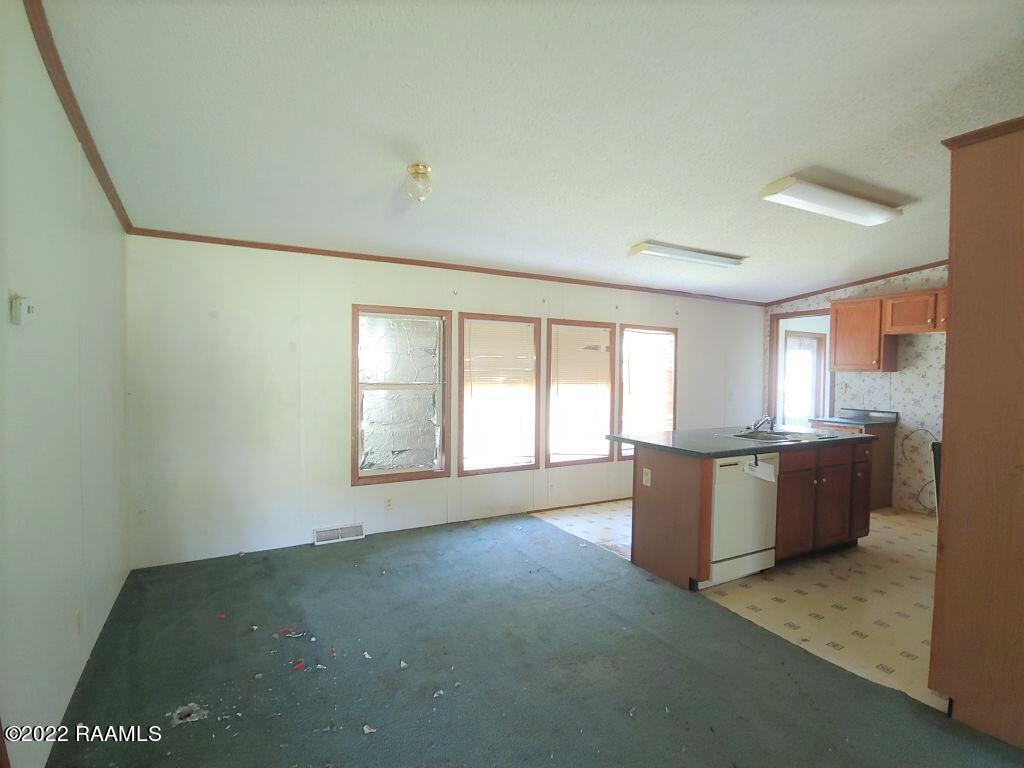 131 Lumas Road Church Point, LA 70525 - Photo 4 of 23 4 Dining area