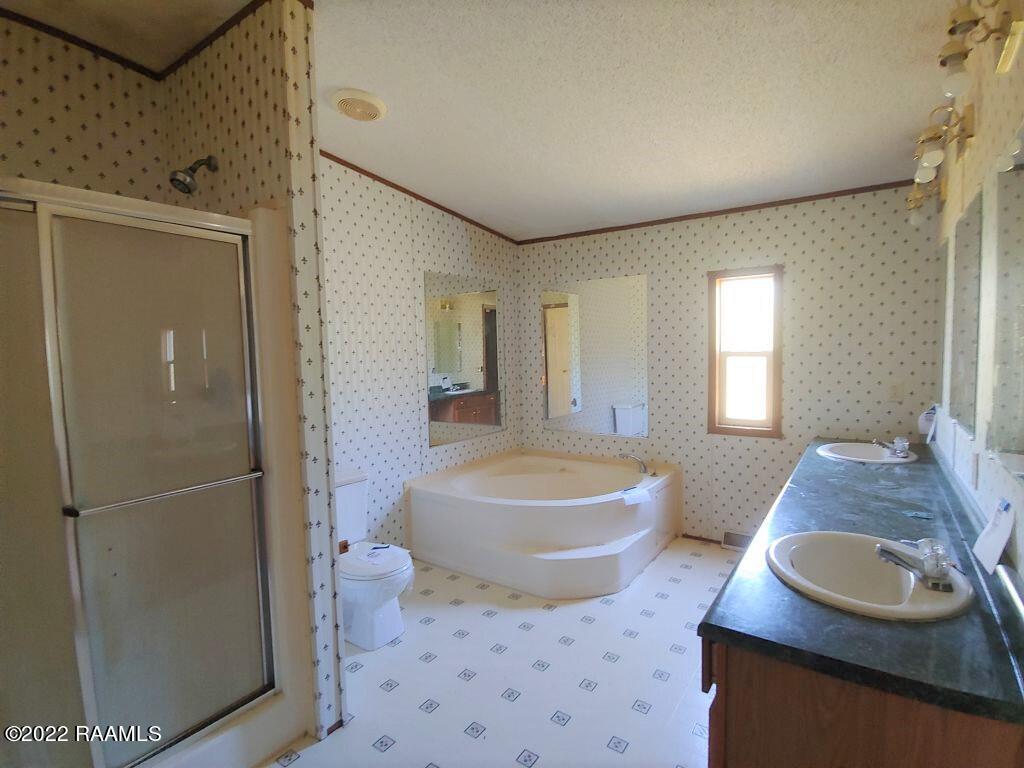 131 Lumas Road Church Point, LA 70525 - Photo 6 of 23 6 Bathroom 1