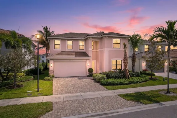 a picture of a cabinet