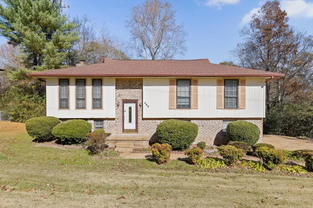 $299,900 | 425 Stone Ridge Drive, Hixson, TN 37343