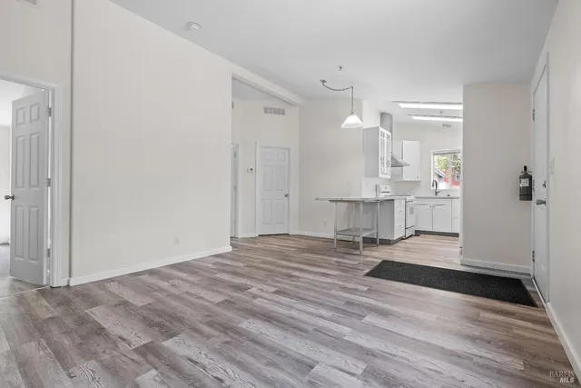 $650,000 | 28 Tarman Drive, Unit A & B, Cloverdale, CA 95425