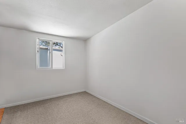 $650,000 | 28 Tarman Drive, Unit A & B, Cloverdale, CA 95425