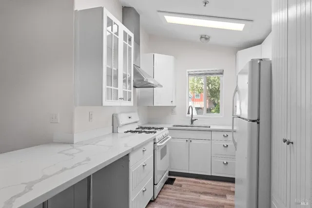 $650,000 | 28 Tarman Drive, Unit A & B, Cloverdale, CA 95425