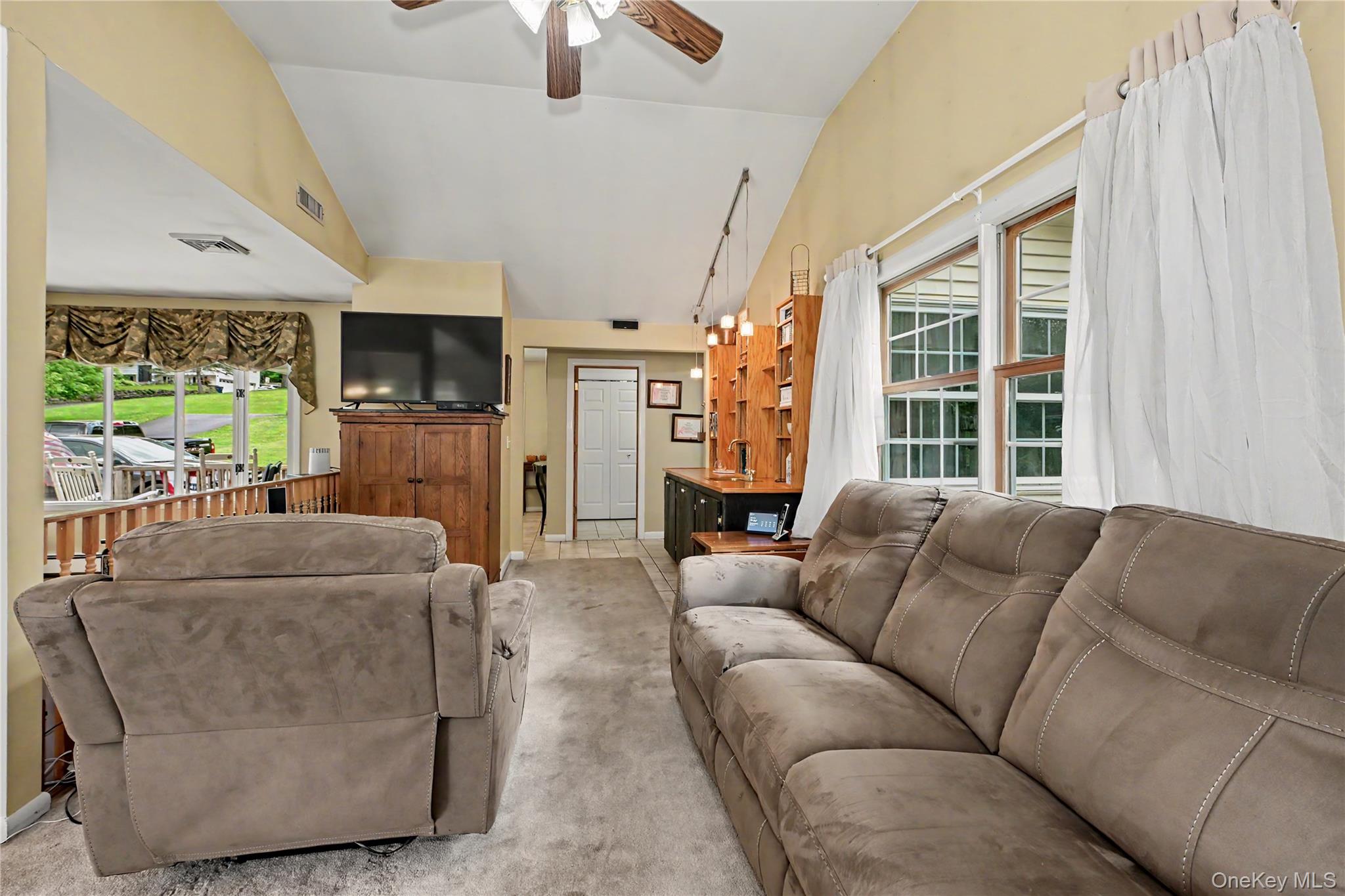 52 Everett Road Carmel, NY 10512 - Photo 5 of 26